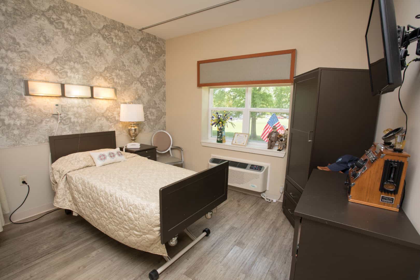 CareOne at Cresskill-Interior, room