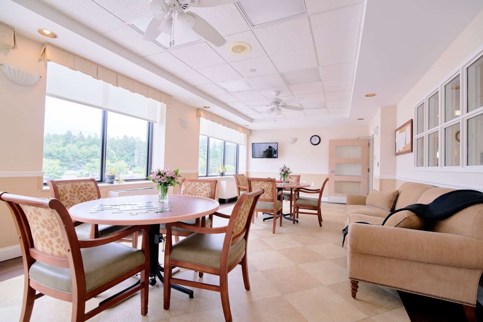 CareOne at Concord-Interior, dining