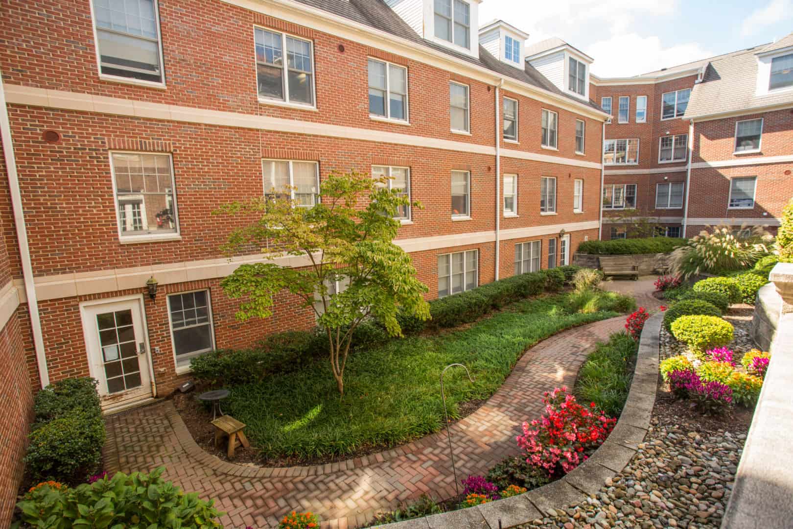 CareOne at Madison Avenue-Exterior, courtyard