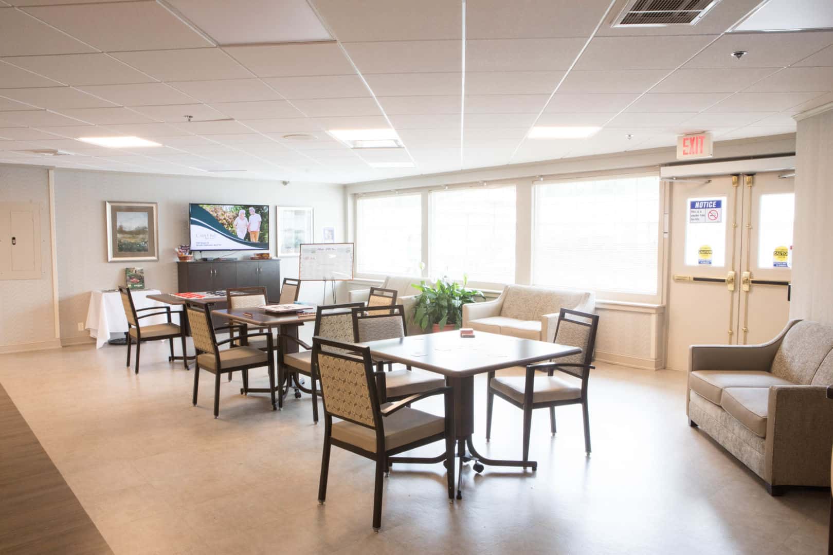 CareOne at Middletown-Interior