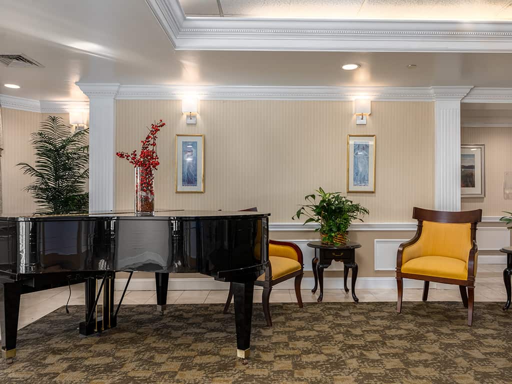 CareOne at Weymouth-Interior, sitting area